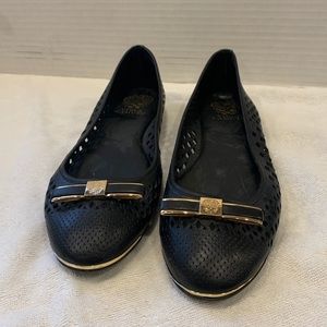 Vince Camuto laser cut ballet flat 8 black